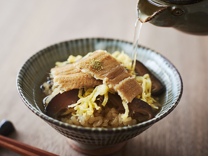 炊き立てを味わったら、〆はだし茶漬けで。
