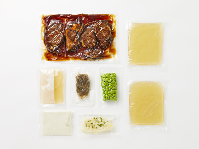 柔らか牛すね肉の炊き込みごはん 茶漬けだし付き <3~4人前>