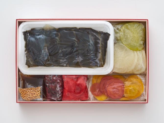 【5】 昆布〆ひらめと冬根菜 和のお祝いカルパッチョ