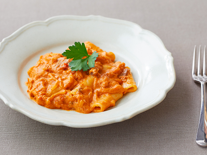 濃厚な蟹クリームソースのパスタ パッケリ