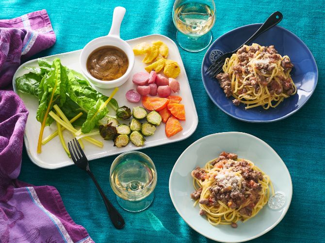 バーニャカウダ＆牛肉ラグーソースのパスタ ＜2人前＞