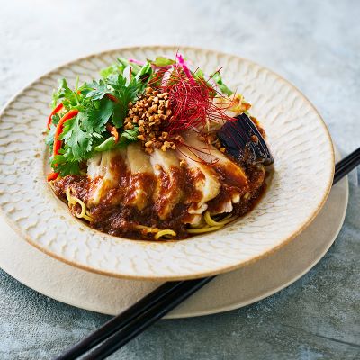 クセになる旨辛さ よだれ鶏風冷麺