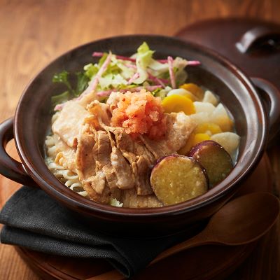 塩ゆずとろろスープの豚しゃぶ野菜鍋